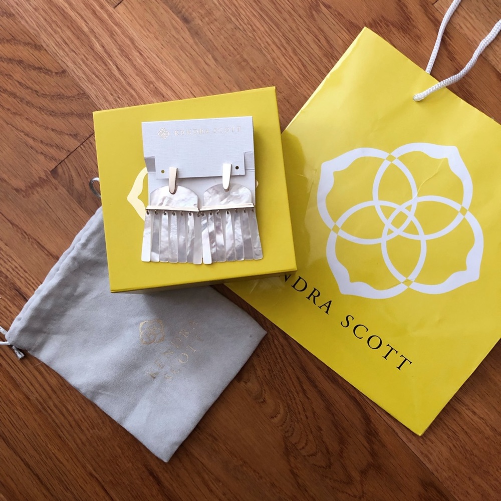 NWT Kendra Scott Layne Statement Earrings earrings